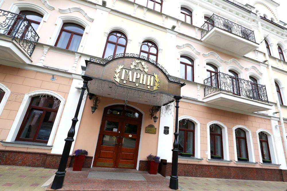 Garni Hotel Minsk Buitenkant foto