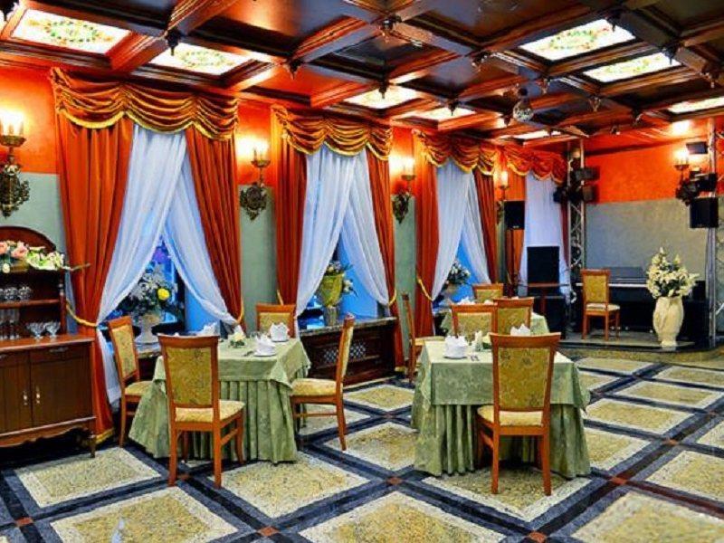 Garni Hotel Minsk Buitenkant foto