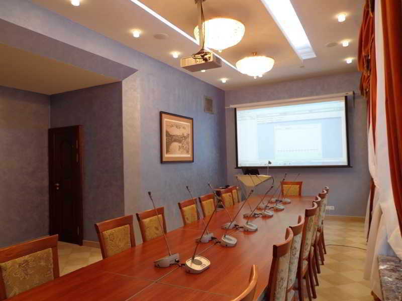 Garni Hotel Minsk Buitenkant foto